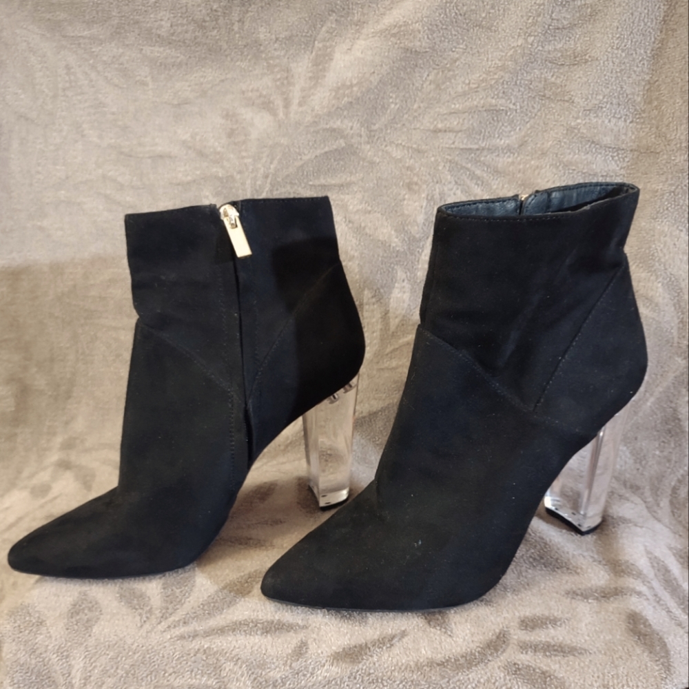 Jessica Simpson black suede pointed toe boot with a clear heel size 9